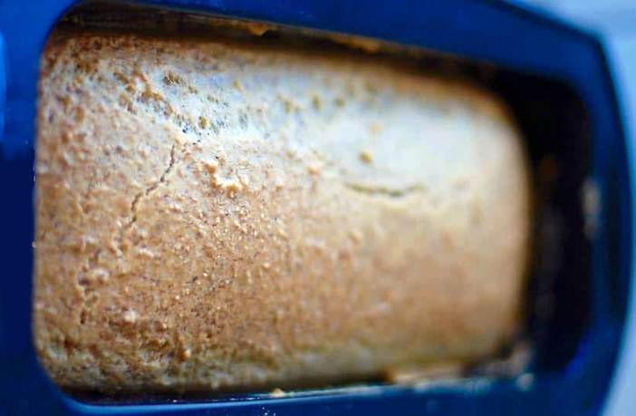 Pan hecho con harina de almendras